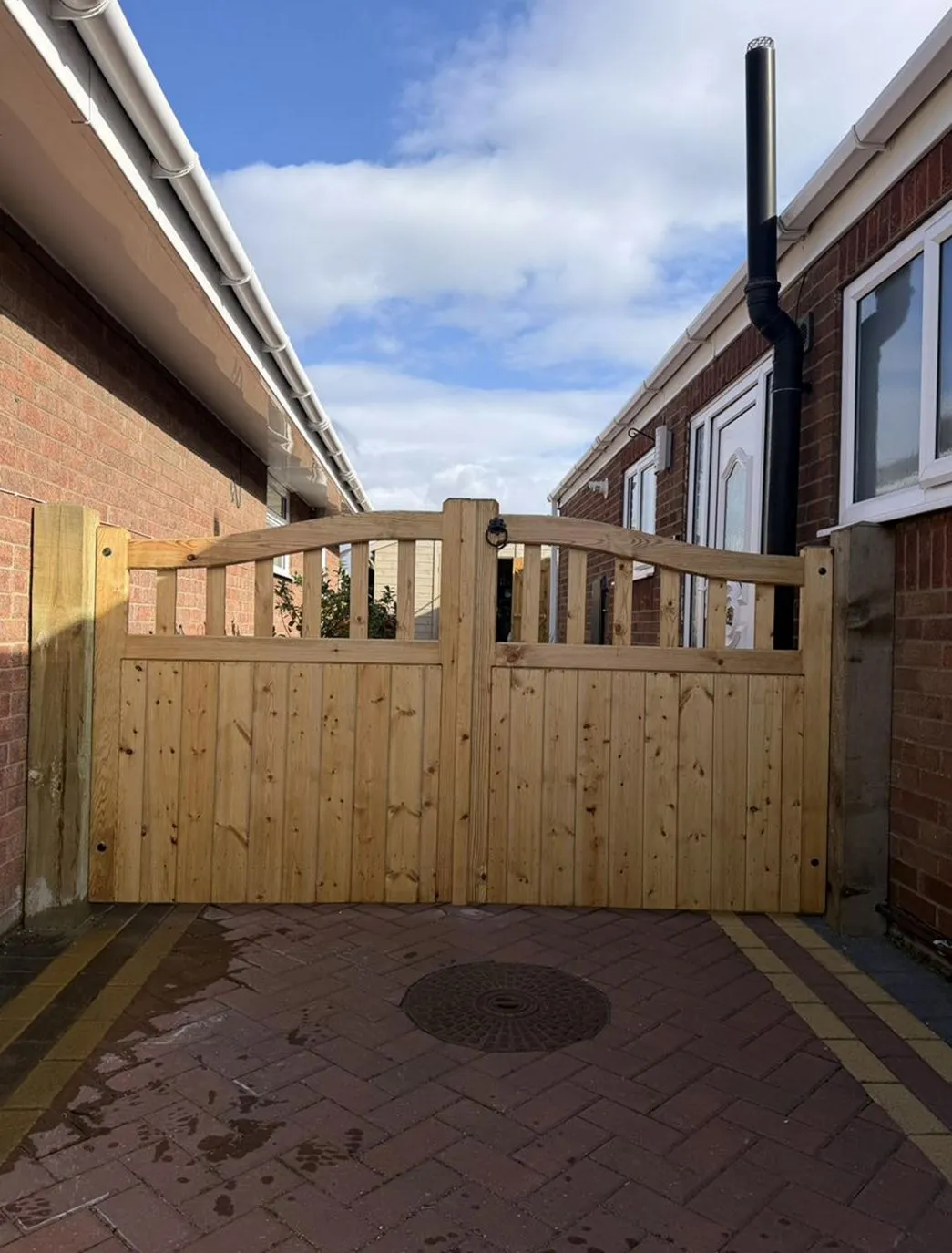 Automatic gate opener repair and access control service